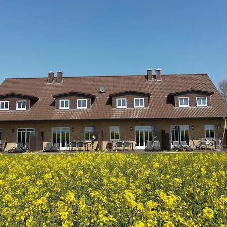 Fehmarnhaus 4 펜션 *